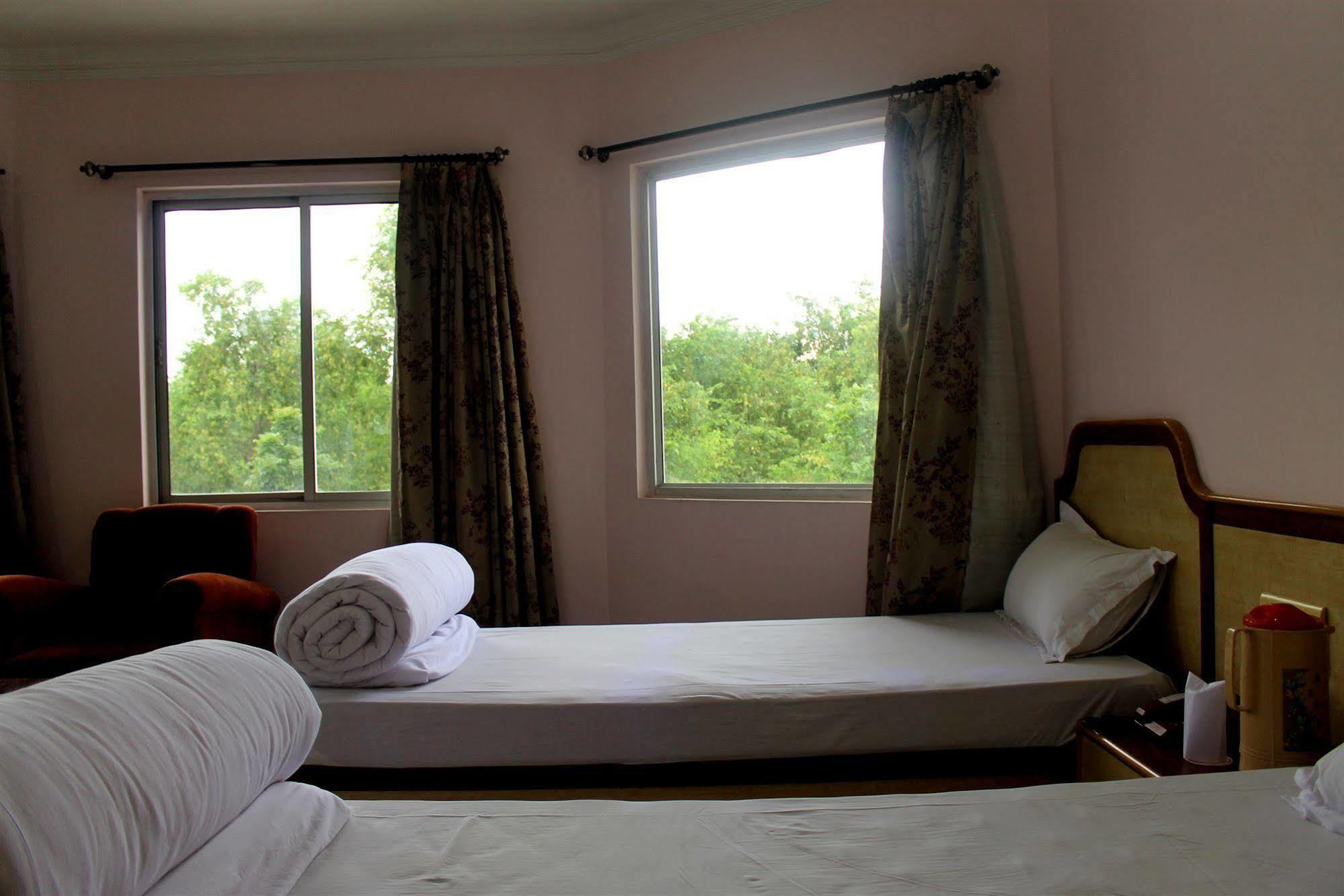 Hotel Delta International Bodh Gaya Exterior photo